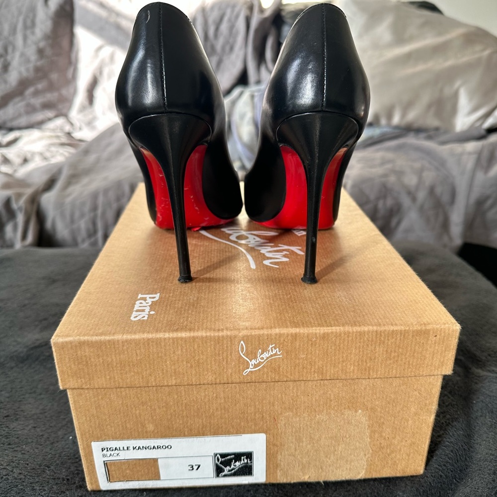 Authentic Christian Louboutin Pigalle size 7